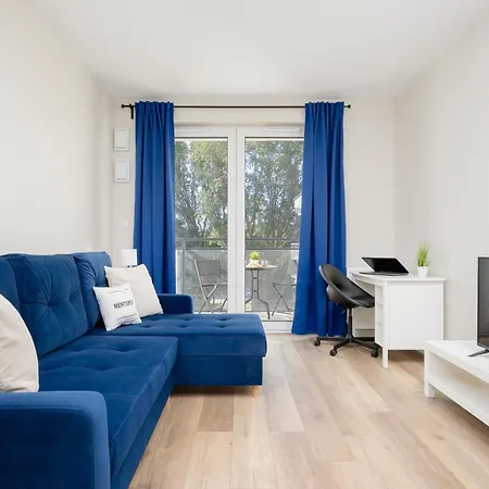 Cozy Zupnicza With Parking By Renters Warsaw