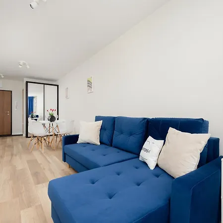 Cozy Zupnicza With Parking By Renters Apartment Warsaw