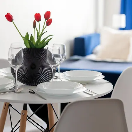 Apartman Cozy Zupnicza With Parking By Renters