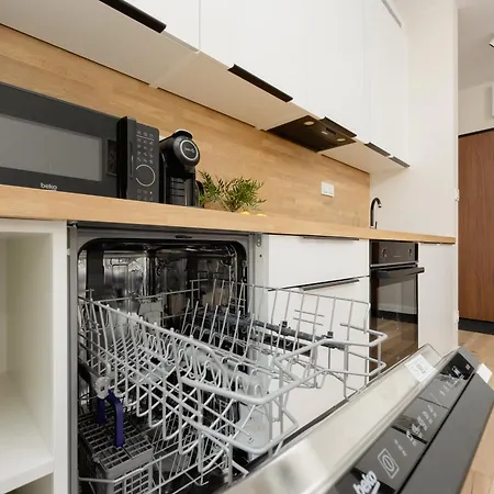 Cozy Zupnicza With Parking By Renters *